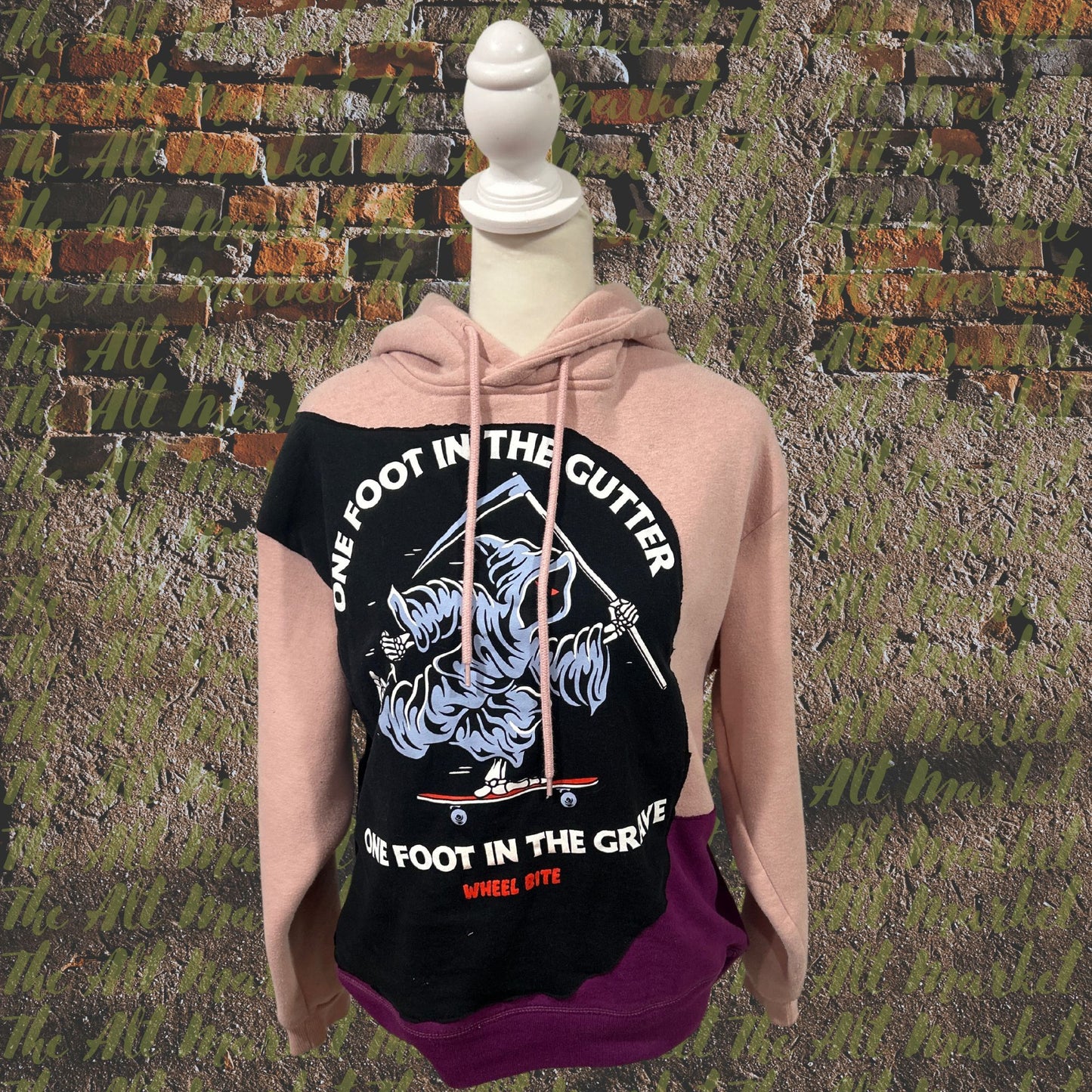 Upcycled Medium Wheel Bite Hooded Sweatshirt